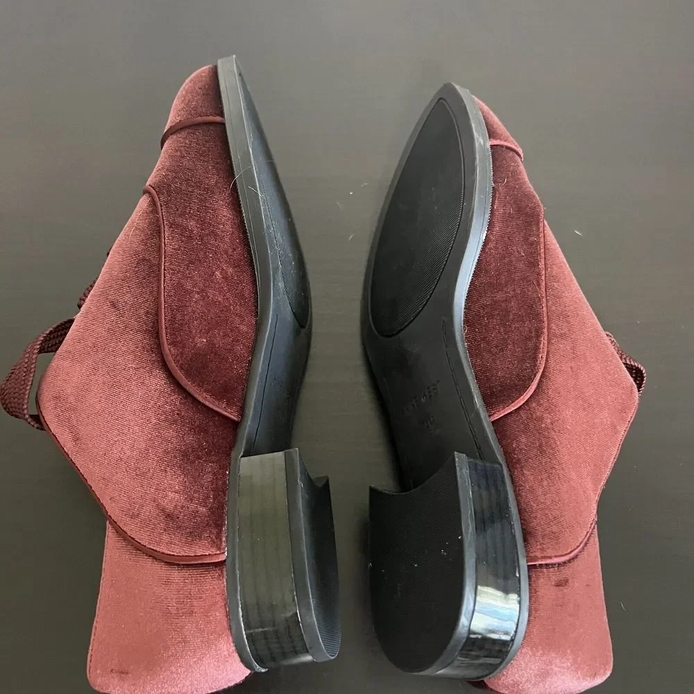 Nine West see photos